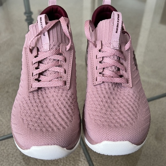 NWT Skechers Womens Knit Fitness Athletic and Training Shoes - Picture 2 of 5